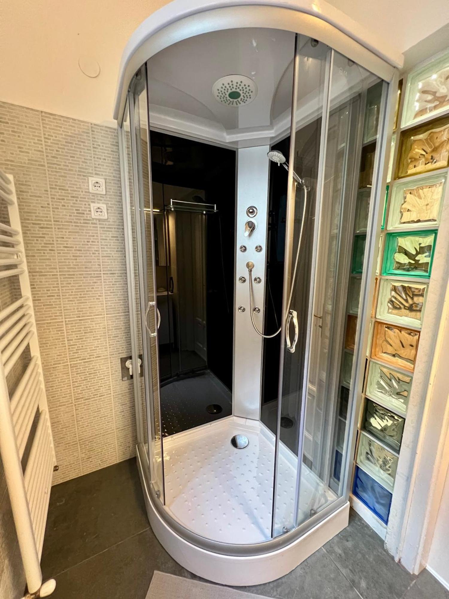 Tilia Suite Budapest Luaran gambar
